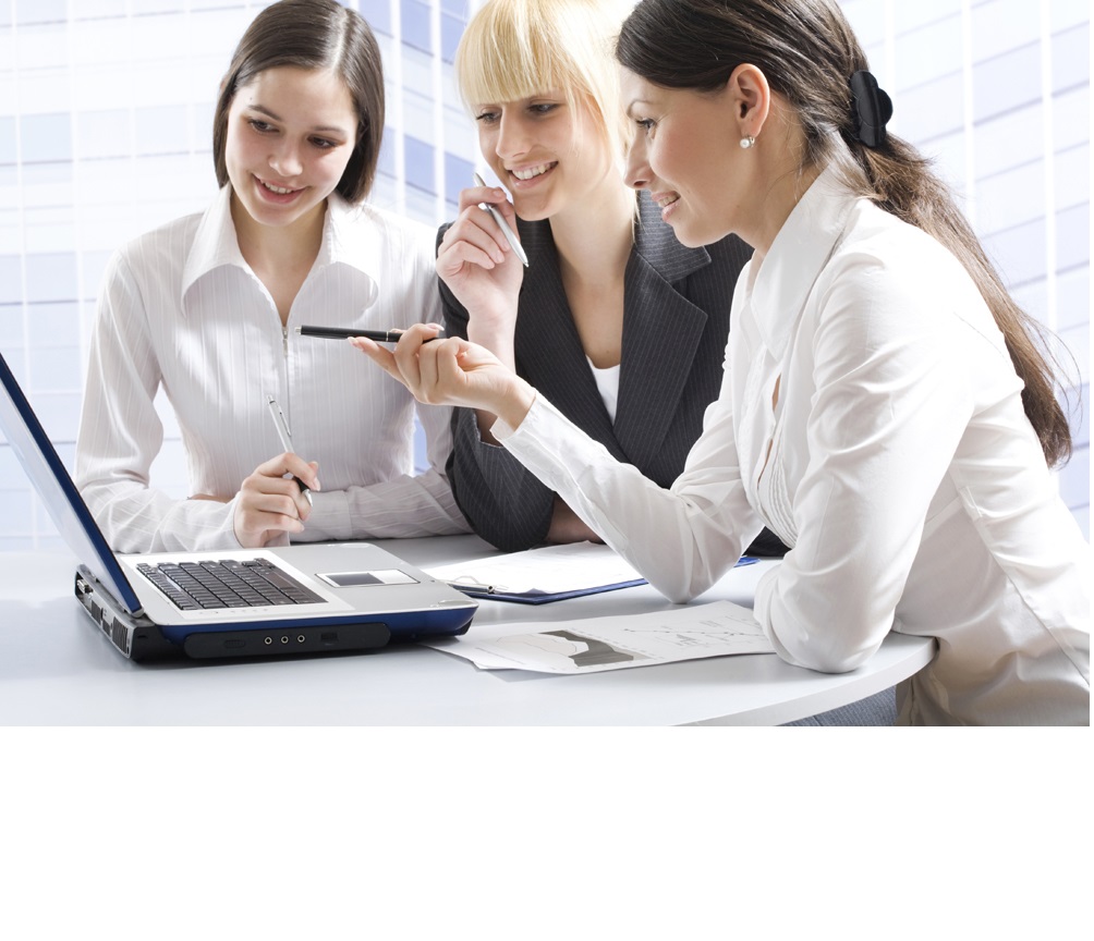 Mujeres trabajando en equipo